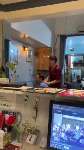 Xoa bóp nhẹ vai gáy chú hát tặng em khiếm thị#MassageNguoiMuKyQuangMinh #KyQuangMinh #MassageKhiemThi #massagenguoimukyquangminh 