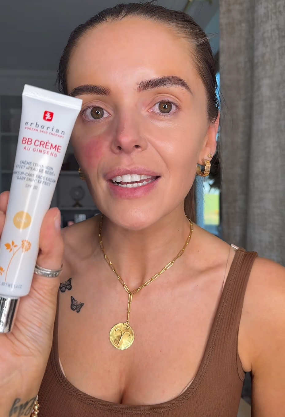 Guys this @Erborian BB cream gives you the most bouncy healthy looking skin. I am obsessed with Korean Skincare! ✨ AD #erborianbbcream #bbcream #skincare #bouncyskin #glowyskin #skincarehacks #koreanskincare #ccccream 