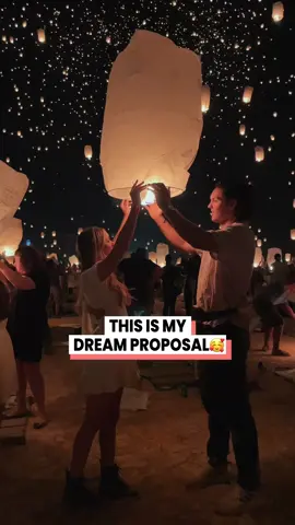 Is there anything more perfect than this? ❤️ @cearrab  #dreamproposal #proposal #Love #romance #engagement #fiance #loveyou #weddingday #tangled