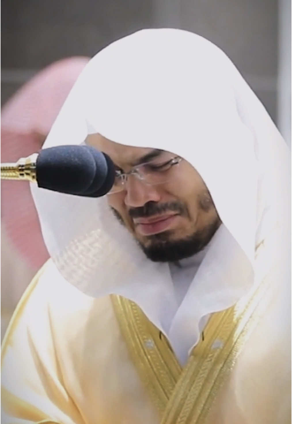 تأثر الشيخ ياسر الدوسري 😔💔. #ياسر_الدوسري #قرآن_كريم #سورة_الصافات #اجر_لي_ولكم #quran #islam #islamic_video 