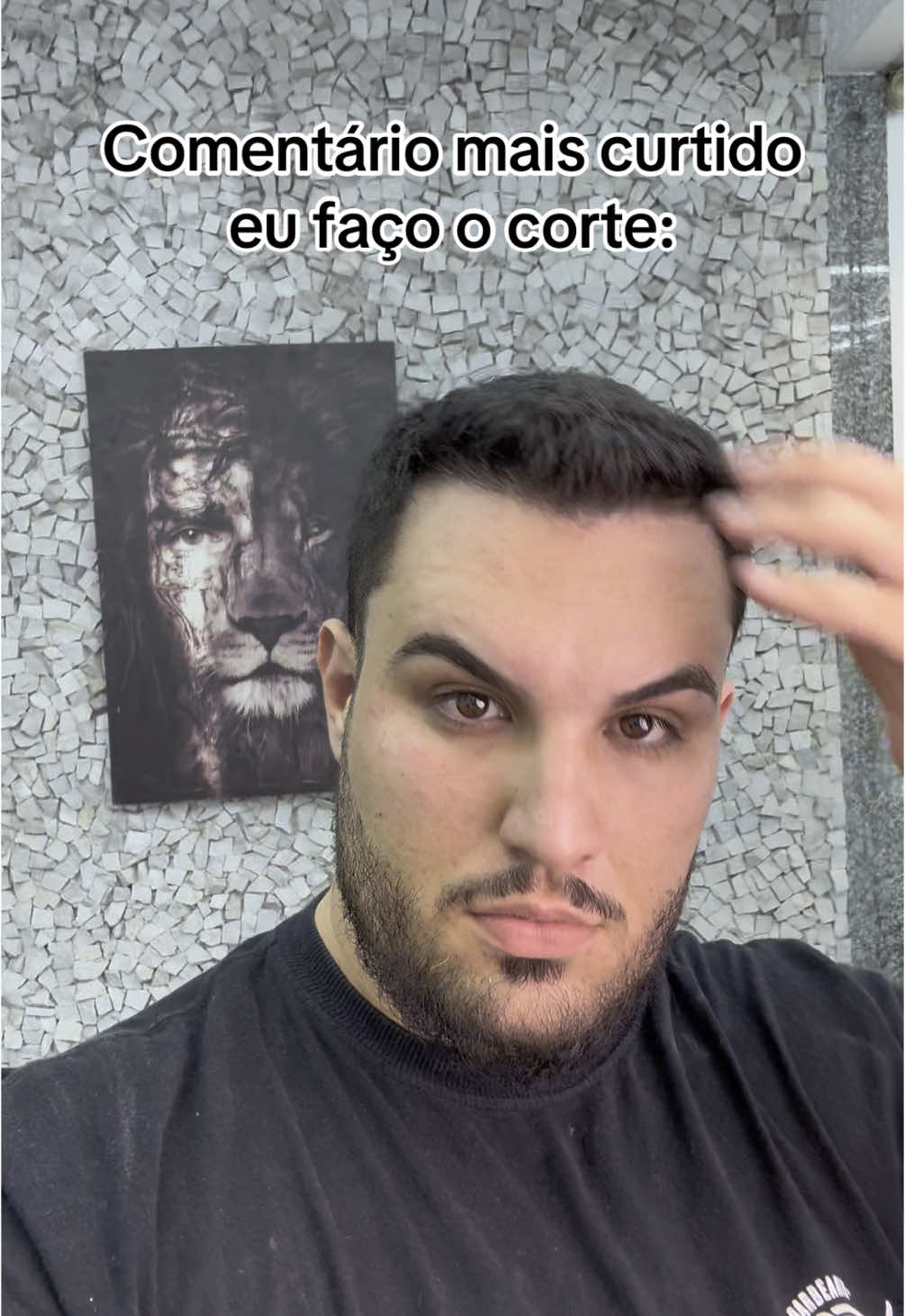 Comentário mais curtido eu faço o corte 🙂 tem que passar de 100mil likes #hairstyle #fyp