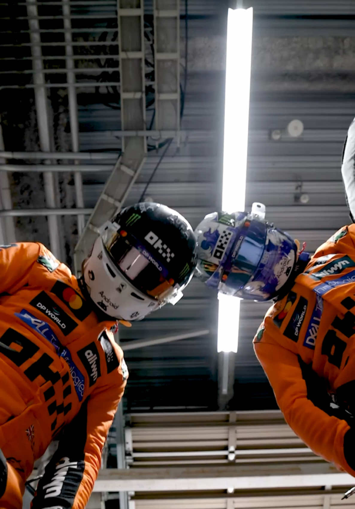 Silly scenes with the Suzuka lids 😆🎌 #McLaren #F1 