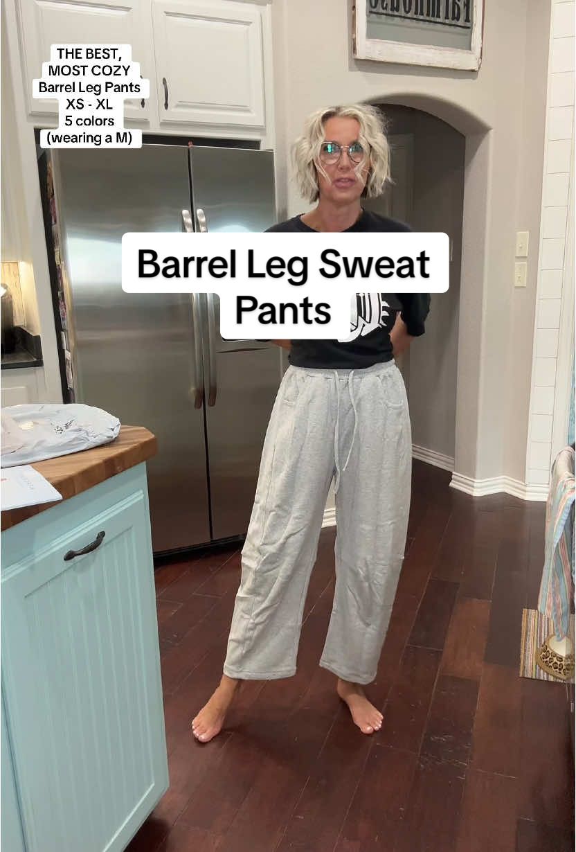 Barrel Leg Sweatpants 🤯🤯🤯🤯🤯🤯🤯🤯 #barrellegpants #barrellegsweatpants #sweats #cozy #loungewear #widelegpants #fashion #style #tiktokshop #outfit #outfitideas #fyp #womensfashion #tanming @TanmingFashion 