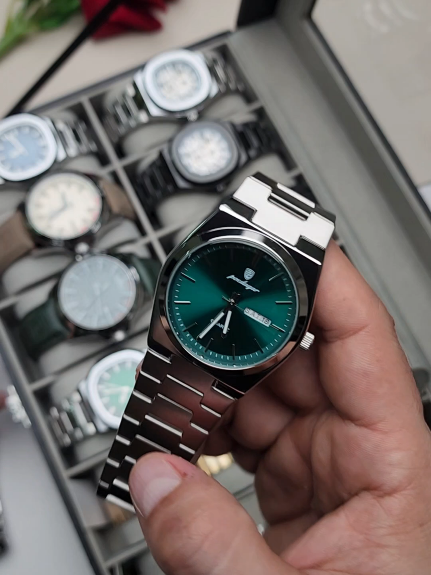 Reloj Poedagar Modelo A481 Un reloj que luce perfectamente con cualquier atuendo Casuel y formal, su estilo minimalista lo hace lucir modesto y elegante al mismo tiempo, una cosa preciosa.  #reloj #moda #Republicadominicana #paratiiiiiiiiiiiiiiiiiiiiiiiiiiiiiii #poedagar