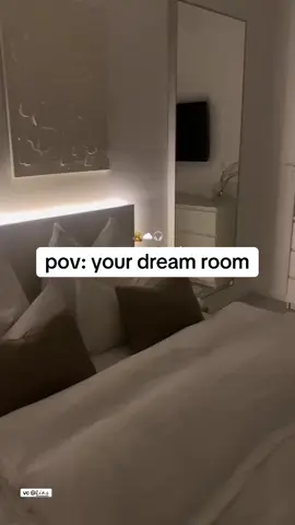 😍😍😍😍  vc @𝐿𝒾𝓃𝒶     #dreamroom #creatorsearchinsights #RoomTour #roomdecor #fyp 