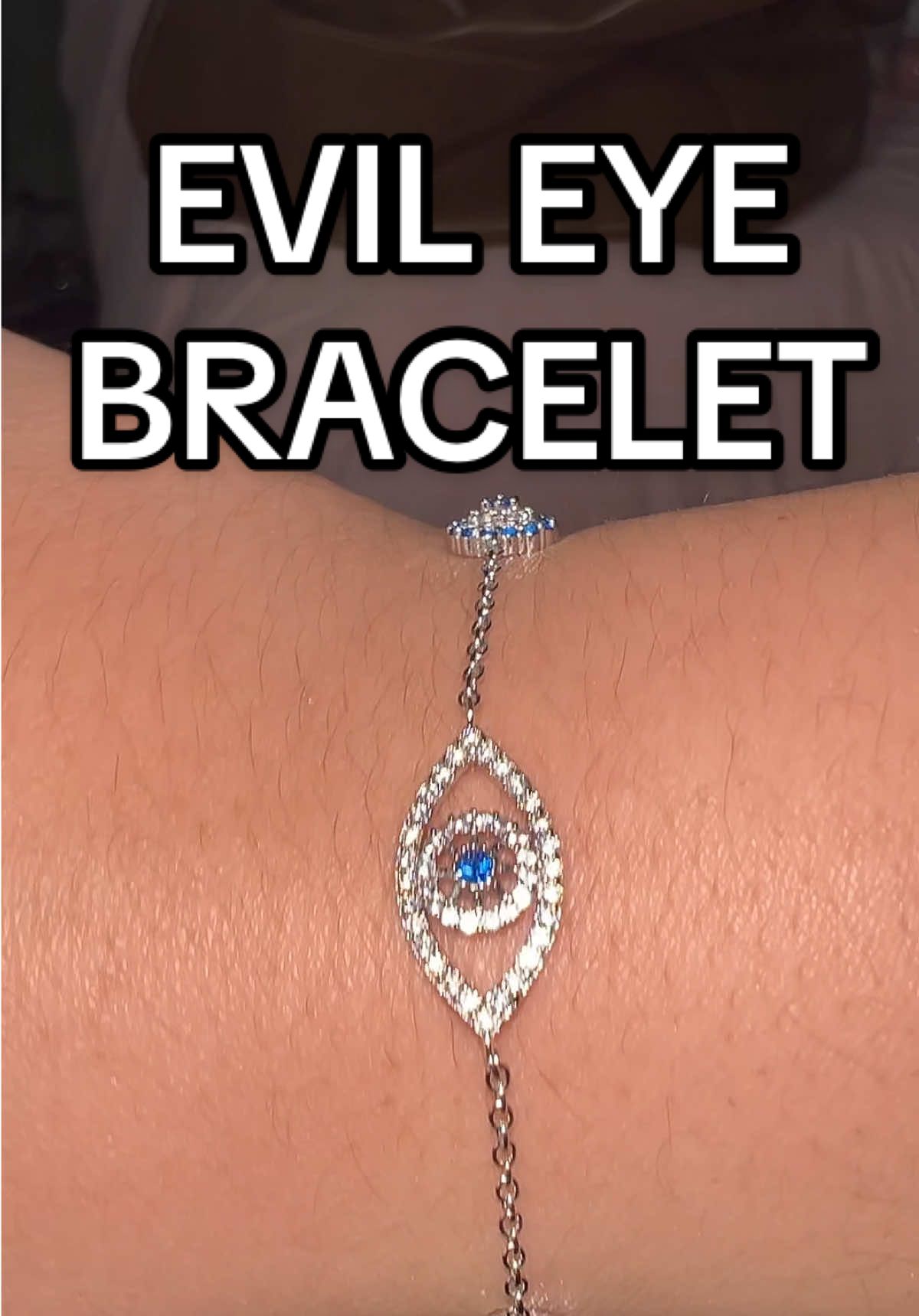 Which hand would you wear it on? #evileyeprotection #evileye #evileyejewelry #evileyebracelet 