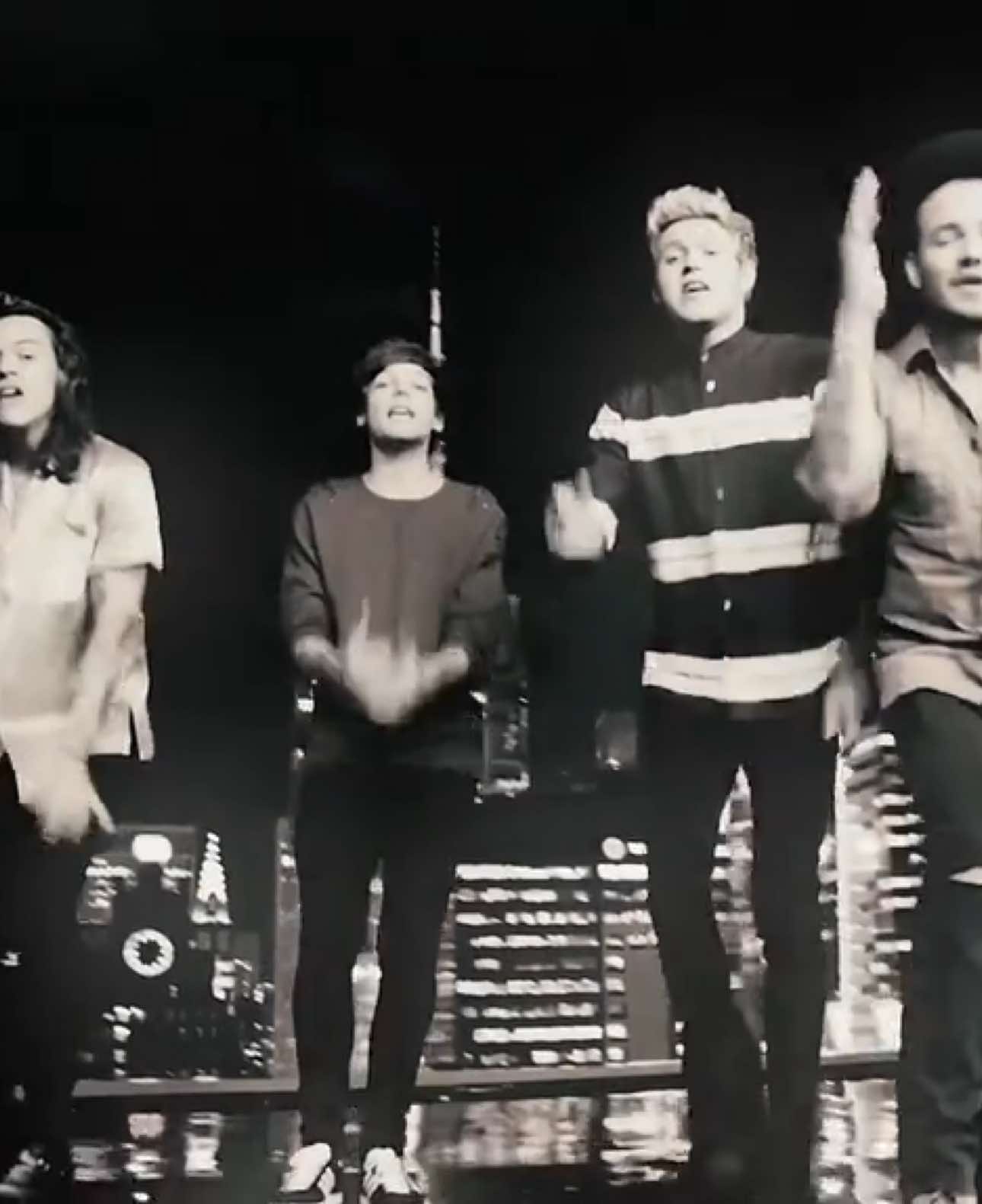 I loveee this MV  #onedirection #onedirectionedit #onedirectionedits #harrystyles #harrystylesedit #harrystylesedits #louistomlinson #louistomlinsonedit #louistomlinsonedits #niallhoran #niallhoranedit #liampayne #liampayneedit #onedirectionreunion #1d #1direction #fyp #perfectonedirection #zaynmalik 
