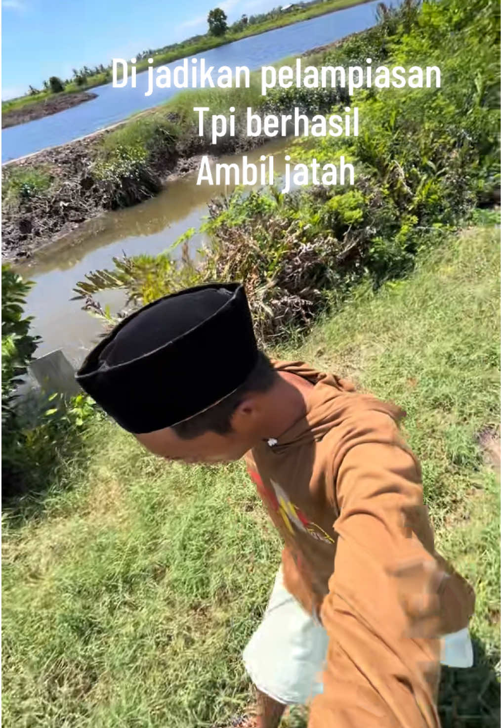 Melo mopo baja 😂🤣 #katakatabugis #bugis #bugislucu #bugisvelocity #tambak #empang #cowobugis #cewebugis 