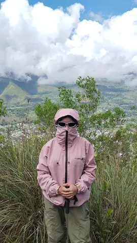 Jaket gunung cantik dari @Credifox 0fficial store❤‍🔥#jaketgorpcore #gorpcorestyle #credifox #pendakicantik #pendakigunung 