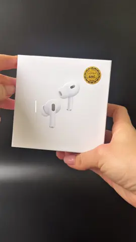 🎧🔥 TE LO ADVERTIMOS… después de probar los AirPods Pro 2, no hay vuelta atrás. 🔥🎧 Sonido envolvente, cancelación de ruido que te aísla del mundo y una comodidad que parece magia. Además, con su estuche MagSafe con altavoz, nunca más perderás tus audífonos. Si buscas lo mejor, ya lo encontraste. ¿Te atreves a dar el salto a la mejor experiencia de audio? 👀✨ 📩 ¡Escríbenos y hazlos tuyos hoy mismo! #AirPodsPro2 #SonidoSinLímites #CancelaciónDeRuido #ExperienciaPremium #Copcity #EcommerceGame #NoTeQuedesSinEllos
