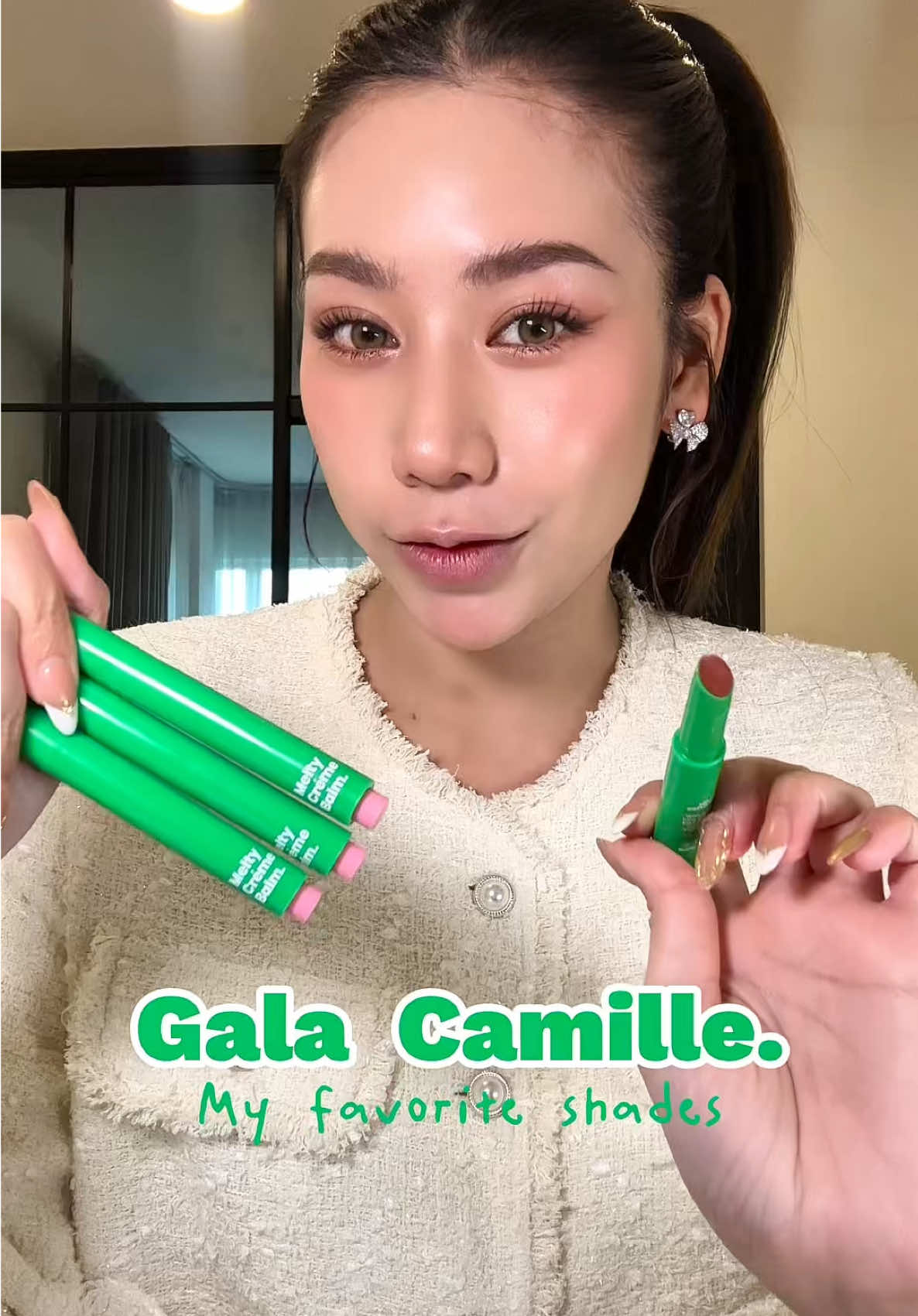 ซื้อซ้ำกี่รอบแล้วก็ไม่รู้กับลิปแท่งเขียวในตำนาน💋 #ลิปกดแท่งเขียว  #ลิปละลาย #ลิปบาล์มฟินิชกลอส #galacamille 