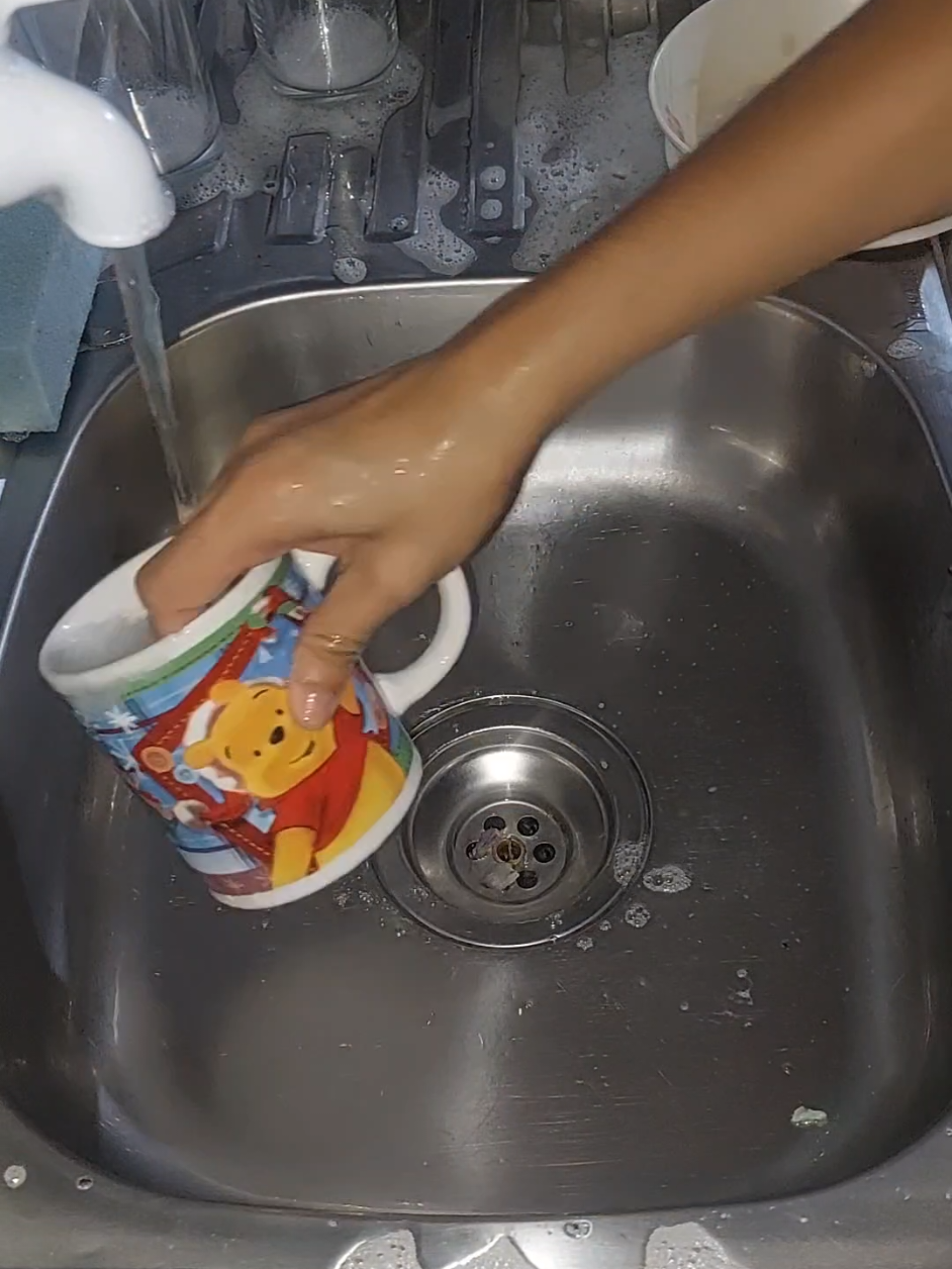 Hugas Serye EP 3 😅 #hugasserye #hugasplato #householdchores #kitchen #asmr 