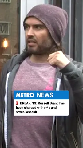 The Met Police has confirmed that Russell Brand has been charged with one count of r**e, one count of indecent assault, one count of oral r**e and two counts of s**ual assault in four separate incidents spanning from 1999 to 2005. It said detectives began investigating in 2023 after receiving a number of allegations, which followed reporting by Channel 4’s Dispatches and The Sunday Times. #fyp #russellbrand #arrest #breakingnews #news #hollywood #uknews #newstok #celebrity #celebnews #dispatches #metpolice