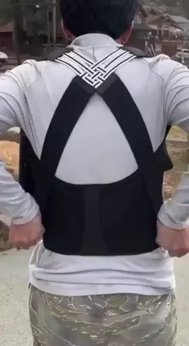 حزام شد الظهر والاكتاف الطبي الاصلي     ✅️يساعد علي تخفيف ألام الظهر ويخفف الضغط علي الفقرات     ✅ يساعد في تصحيح وضعية الجسم واستقامة الظهر والكتفين عند الوقوف     ✅ ينصح به للرياضيين والغير رياضيين     ✅ يساعد في تقويم العمود الفقري وشد الظهر     ✅ يساعد في إعادة تأهيل الضهر وتعديل استقامته     ✅ لسائقي السيارات والقيادة المسافات الطويلة     ✅لمستعملي الكمبيوتر والهاتف     ✅ قدم الدعم لكتفيك وظهرك ، مما سيساعد على منع الصدمات ، وتشكيل جسمك ،   وتصحيح المواقف السيئة واستقامة الجسم لتجعلك تبدو أفضل     ✅ يستعمل للرجال و النساء     ✅ يغسل باليد و بالماء     يلائم وزن من 50الي 120كيلو #مصر
