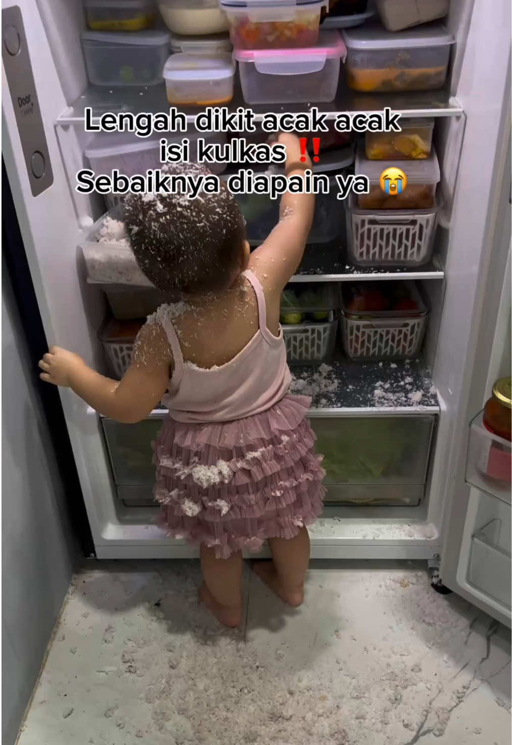 Lengah dikit acak acak isi kulkas, sebaiknya diapain ya? 😨  .  #toddlerngeselin #toddlerngamuk #toddlercore #momlifemomsoftiktok #videolucu #toddlernakal #bayinakal #bayiviral #bayilucu #zoeyelena #anaktoddler #ceritatoddler #fyp #anaktiktok #bocil #newmom #mpasi #anakkecil #toddler #toddlernakal #toddlersoftiktok #toddlermom #toddleractivities #toddlerlincah #kontenanak