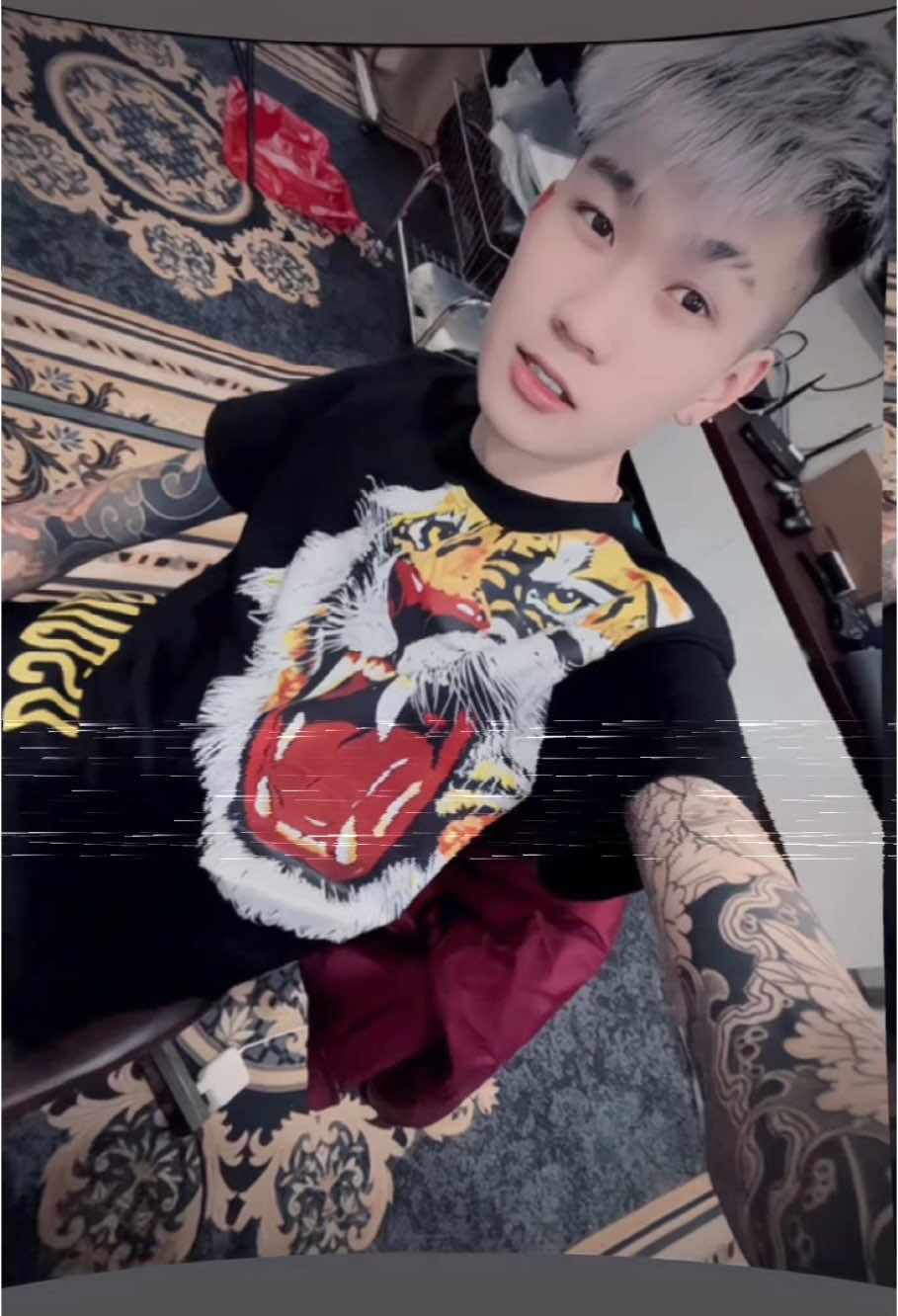 Áo DSQ Hổ kia héo hon vì chẳng có người mua 👉🛍️ 🇨🇦🇨🇦🇨🇦 #boypho✈️ #viral #xhtiktok #outfit #aodsquared2 #aodsq2⚜️_ #áodsqho #aodsqho🐯 #xhhhhhhhhhhhhhhhhhhhhhh #🛍️🛍️🔥🔥🔥🔥🔥🔥🔥🔥🔥🔥🔥 