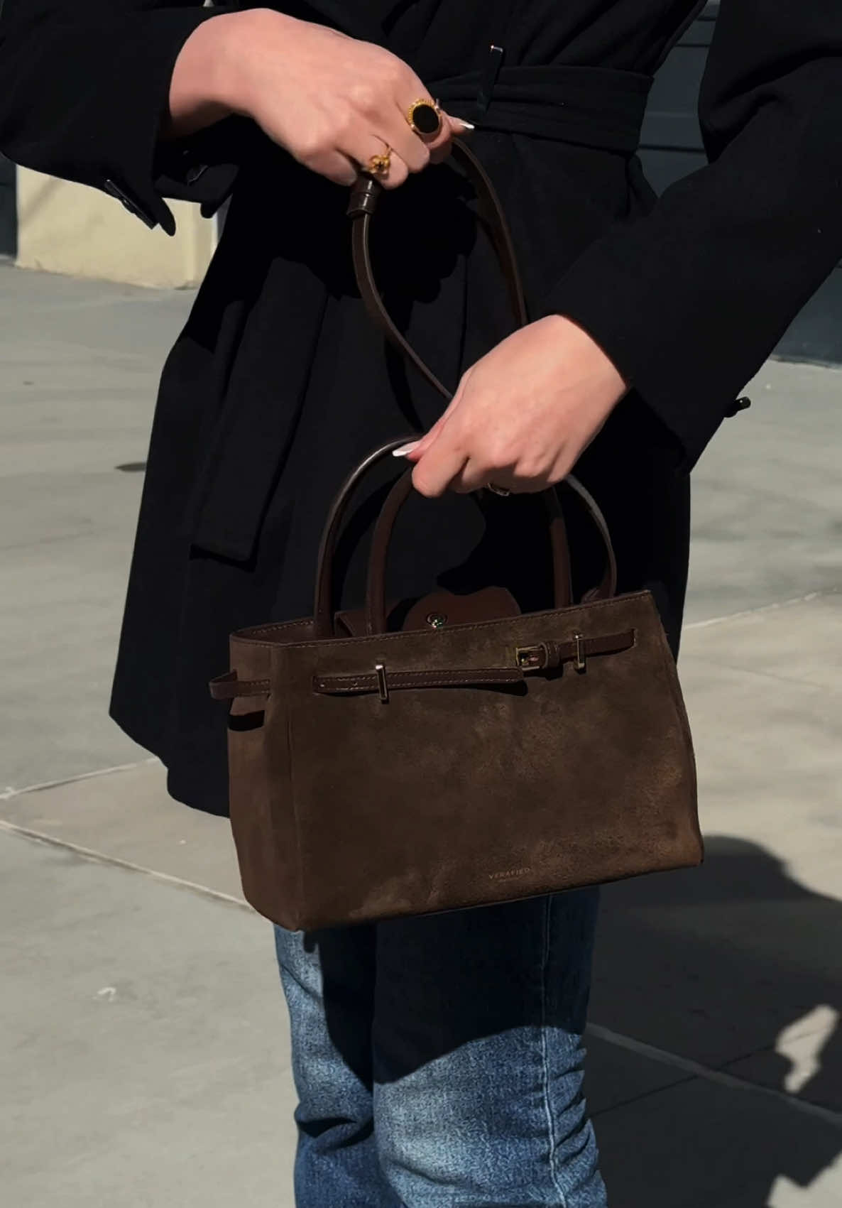 Brown. Suede. Quiet luxury🤎#VERAFIED #verafiedbag #whatsinmybag #trendbag #grwm #brownbag #fyp #tote 