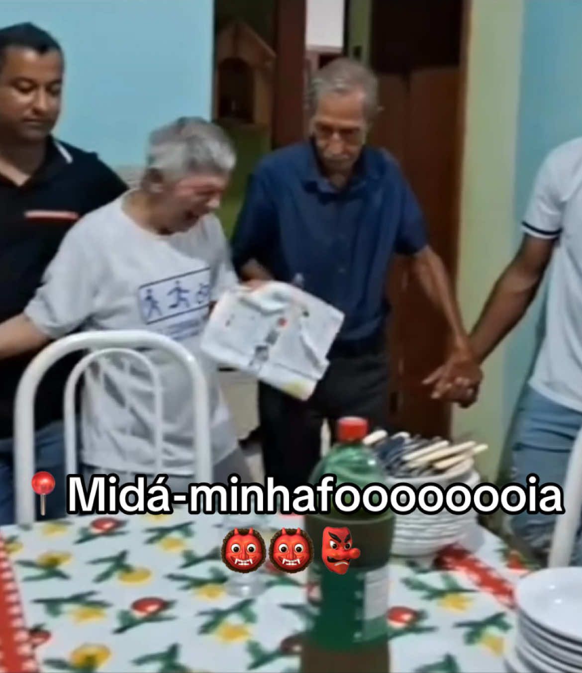 Eles tentando segurar a risada lksjskks | #medaminhafolhaaaaaaaaa #fyp #vaiprofycaramba #foryoupage 