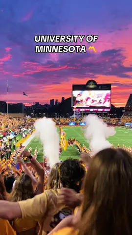 we get pretty good sunsets 〽️ #umn #minneapolis #minnesota #creatorsearchinsights #college #Lifestyle #freshmanyearofcollege @U of M Twin Cities 
