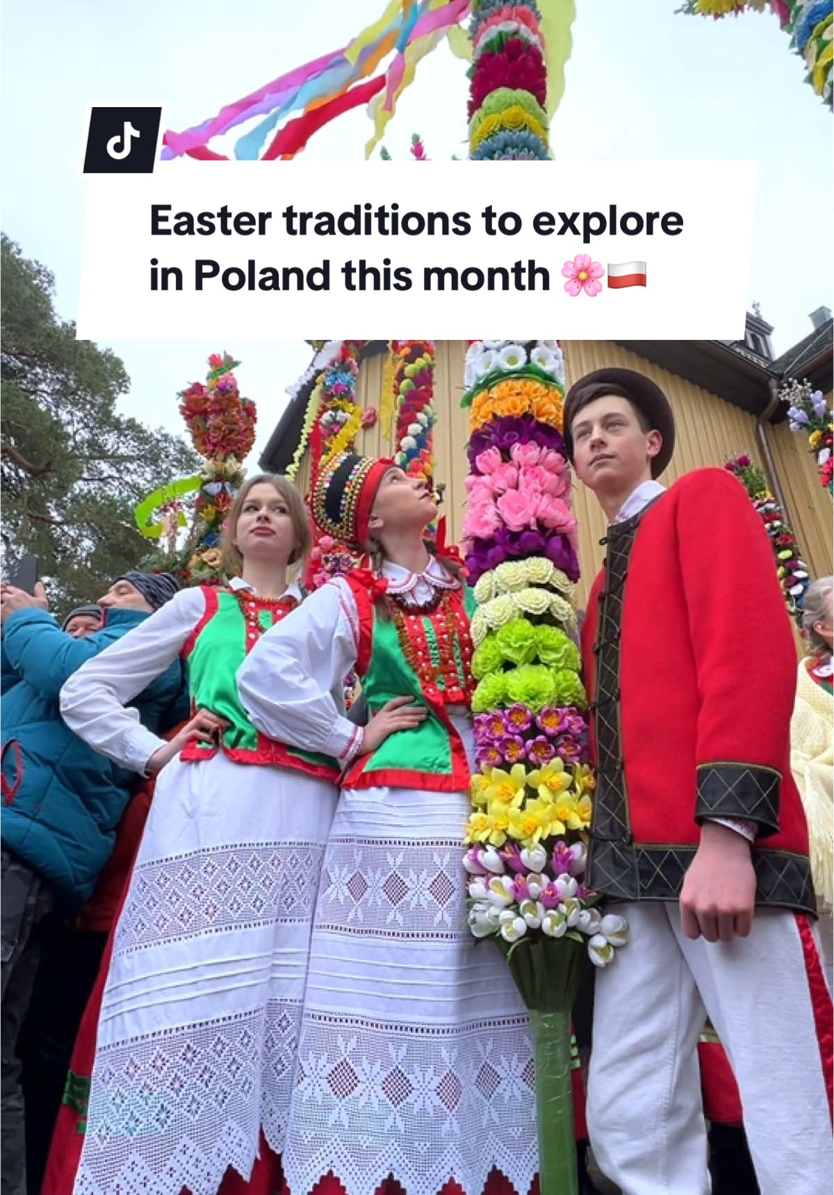 Beautiful Easter tradition to explore this month in Poland 🌺🇵🇱 If you visit Łyse village on Palm Sunday, here's what you can expect to experience. One of the most memorable traditions I've encountered in the country so far 🥰🙏🏼​ Take your time to explore the region as well 😊🙌🏽​ Have any of you visited Łyse during Palm Sunday? 🌺❤️🇵🇱​ #Poland #easter #poland🇵🇱 #palmsunday #eastertradition #polska #łyse 