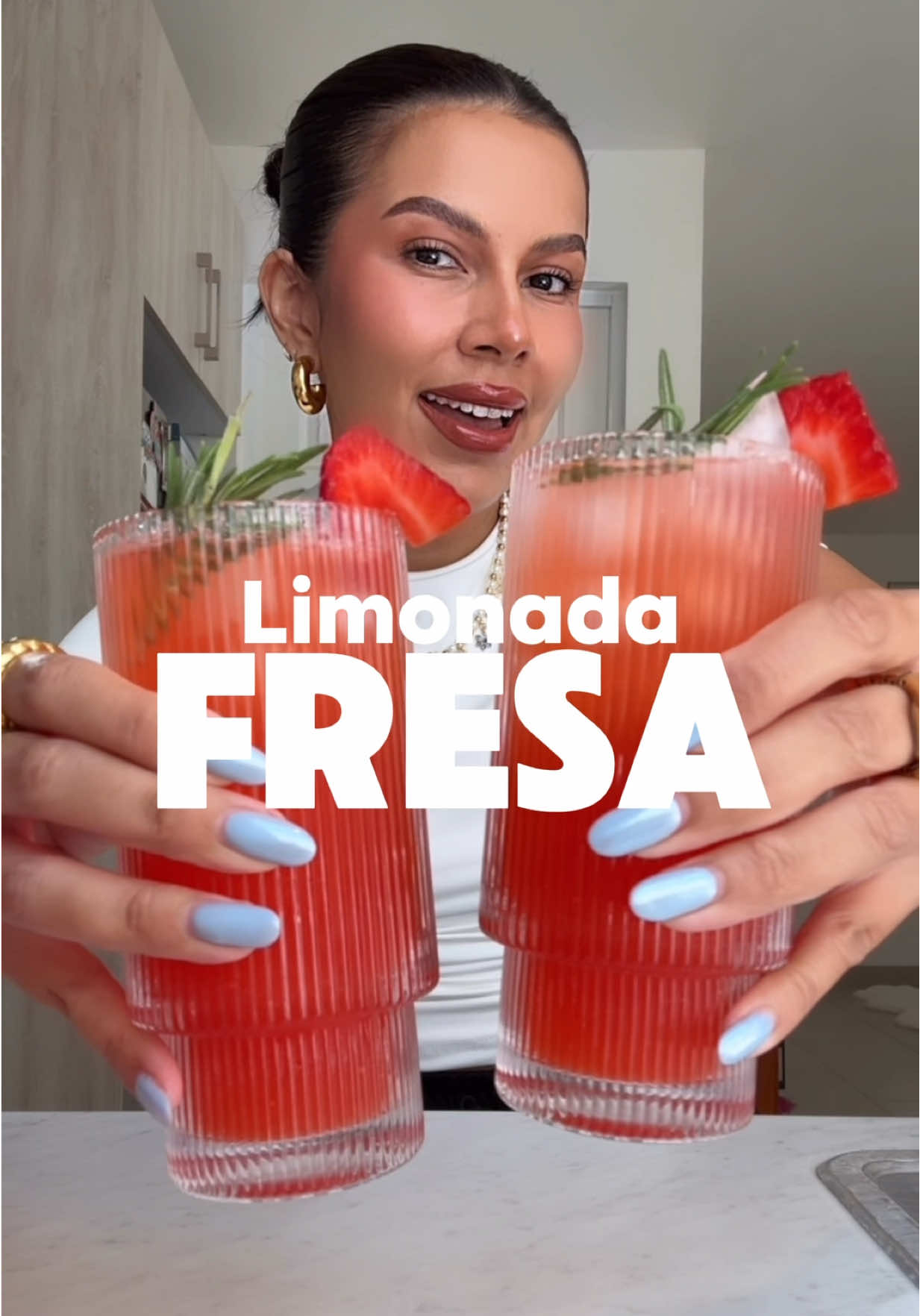Limonada de fresa super fresh🍓🤤✨ #fyp #limonada #recetasfaciles #comidasaludable #candynutri 
