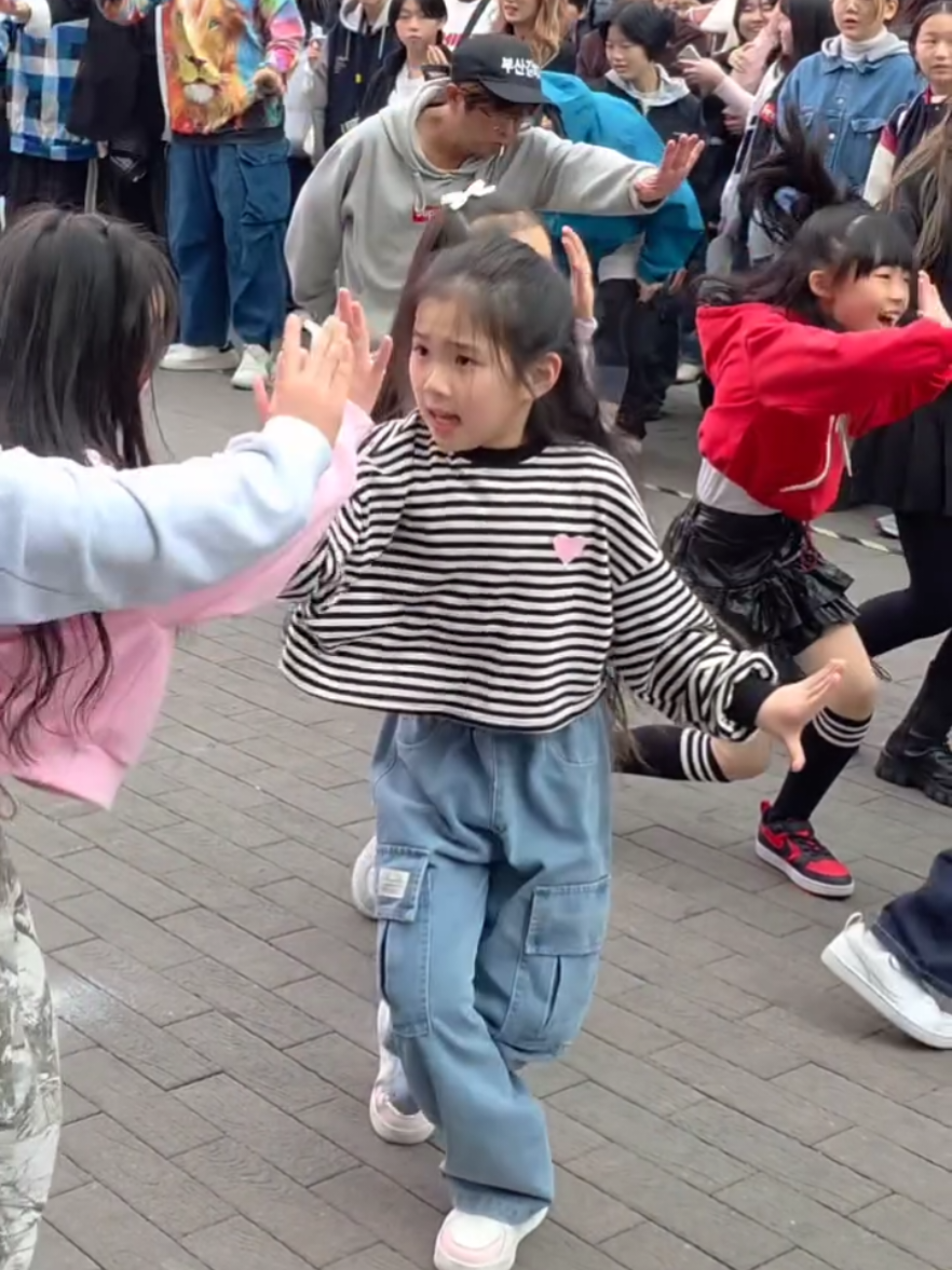 괜찮아 딩딩딩딩딩 딩딩딩딩~~ #fyp #괜찮아 #enj #foryou #challenge #dance 