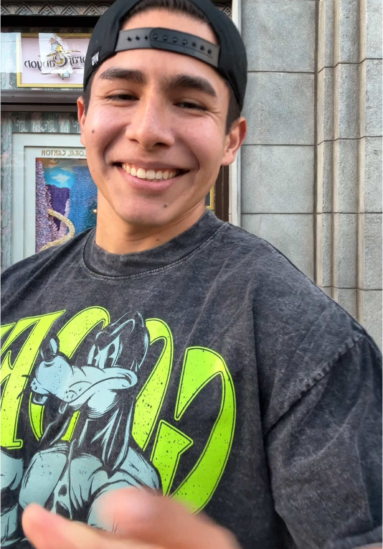 Fit check ✅ with the most important accessory 🍺 happy Friday 🙂‍↕️🍻 what are you celebrating this weekend? 🤘🏽 Shirt: @Main Street Thieves  #disney #disneyland #fit #fitcheck #dca #disneydrink #disneyfit #disneyfashion #Fitness #goofy #disneyresort #disneycaliforniaadventure 