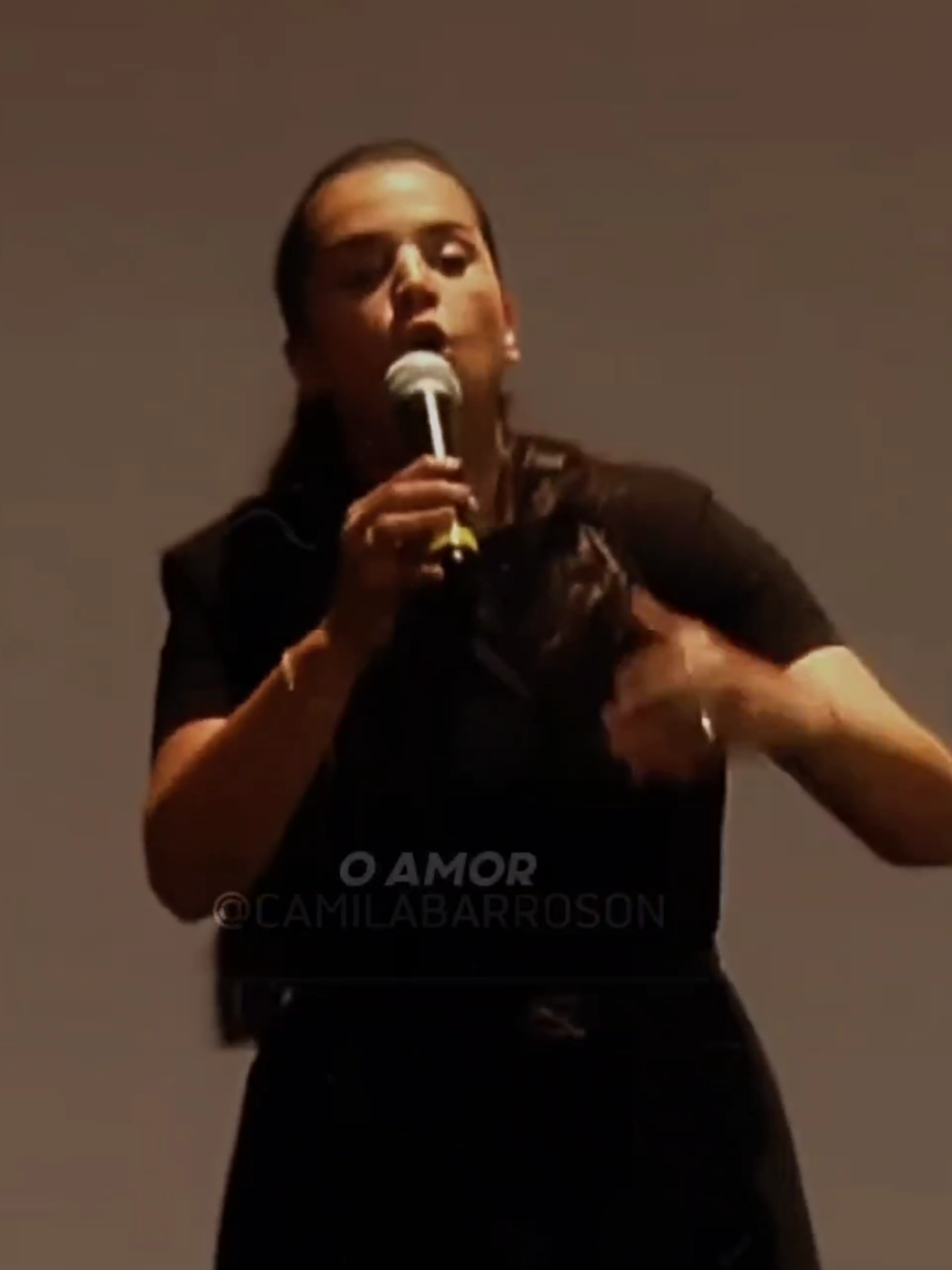O amor jamais acaba... #palavradedeus #camilabarros #reflexao #amem #amor #relacionamento #fyp #fyy 