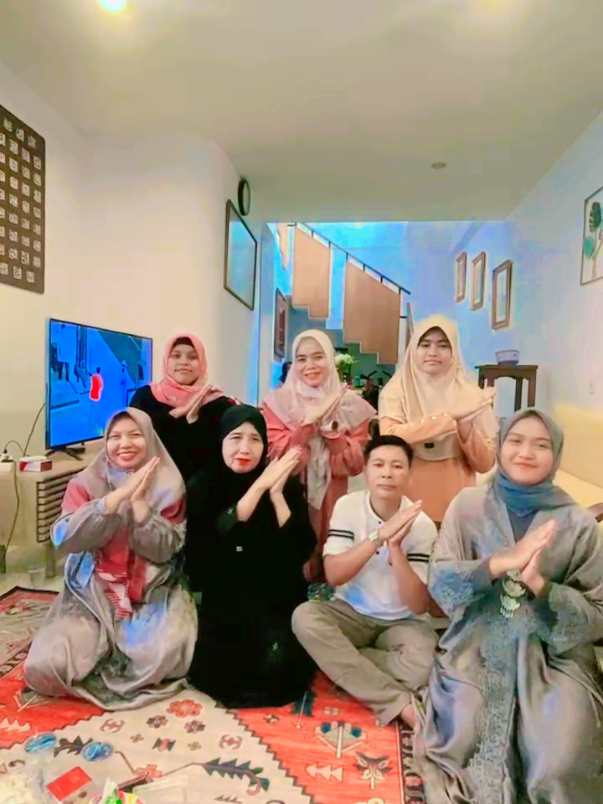 AFFILIATE PEMULA LEBARAN🙏🏽🥰♥️ Mohon maaf lahir batin🙏🏽 #affiliatemarketing #affiliatetiktok #affiliatepemula  #kripikkentang #bahagia 