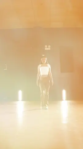 Disfrutando la mejor versión de mí🎶 #bailarina #bachata #nattinatasha #romeosantos #baile #fypp #zxycba