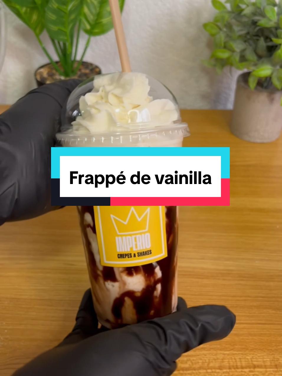 Día 4 creando contenido para mí emprendimiento hasta hacerme viral. Hoy preparamos nuestro frappé de vainilla. Ayúdanos a llegar a nuestra meta de 1000 seguidores. Llévanos a tus fiestas y eventos. #emprendimiento #snackbar #comidaparafiestas #frappe #dia1 