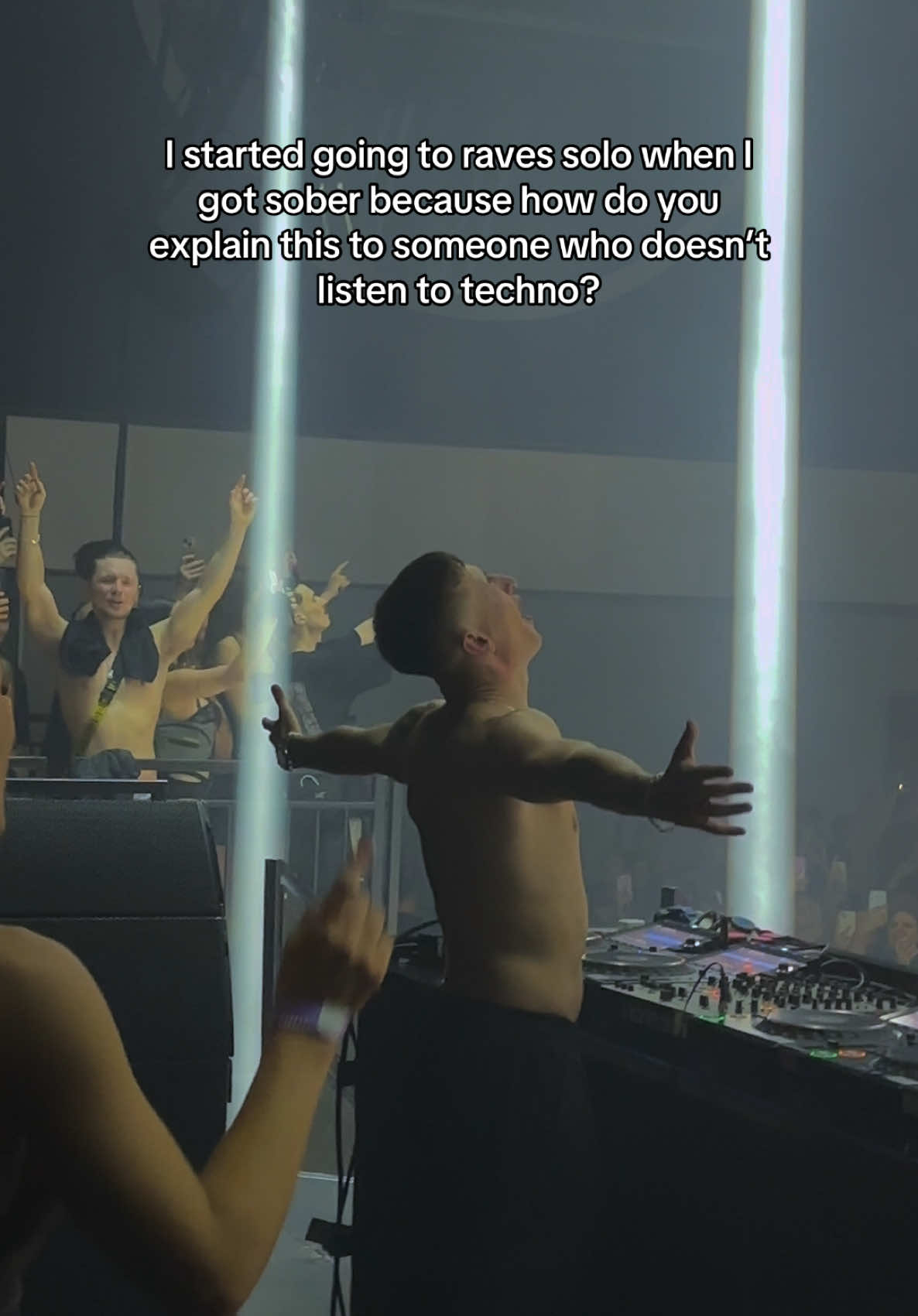 and a core memory was made 🥹 @Azyr will always be the 🐐  #soberliving #sobertok #soberraver #soloraver #techno #hardtechno #hardstyle #hardcore #azyr #teletech @Teletechuk 
