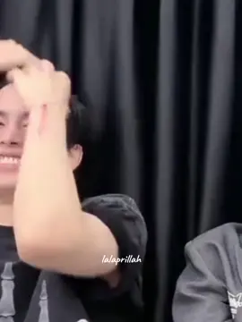 his bare face is my weakness🧎‍♀️ #santapp #santapongsapak #jasper #jasperofficial #takeitoff #livetiktok #perthsanta #gmmtv #moment #edit #update #fyp 