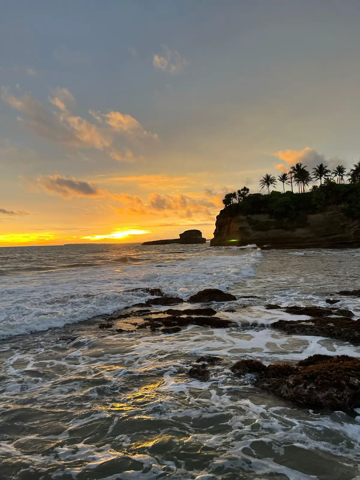 ❤️‍🩹 #beach #ujunggenteng #gantungan #sunset #karanggantungan 