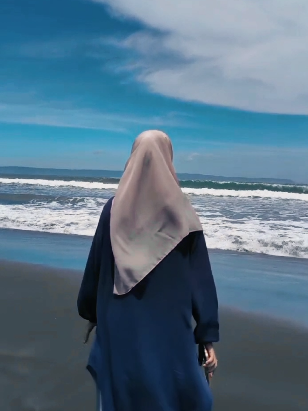 #pantai#pantaivibes #sadvibes #indiasong#muslimah 