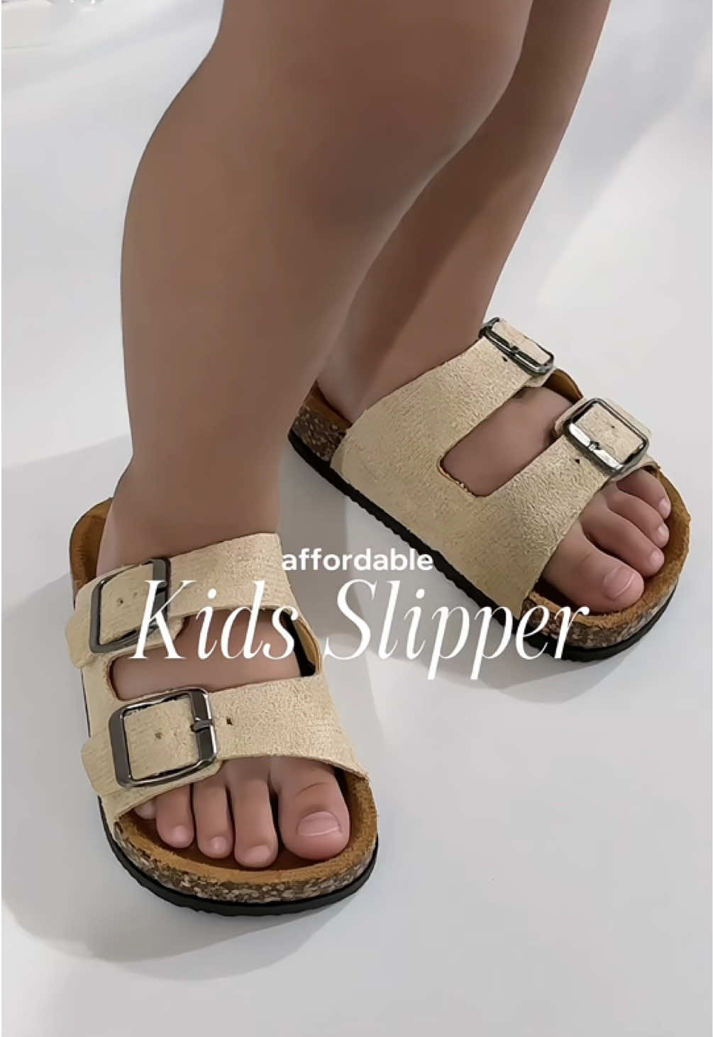 Kids Slipper reco 🤎🍂 #kidsslippers #toddlersoftiktok #toddlerslippers #slippersforkids #kidsoftiktok #tinahaoshoes 