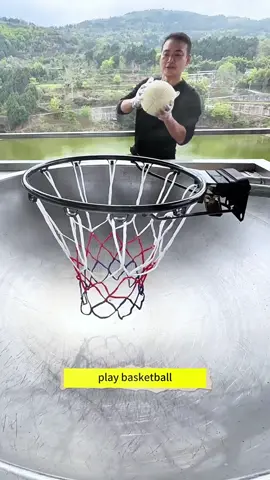 How many basketballs are there? Fried spicy butter hot pot seasoning.#hot #America #recommendations #Recipe #Foryou #Home 
