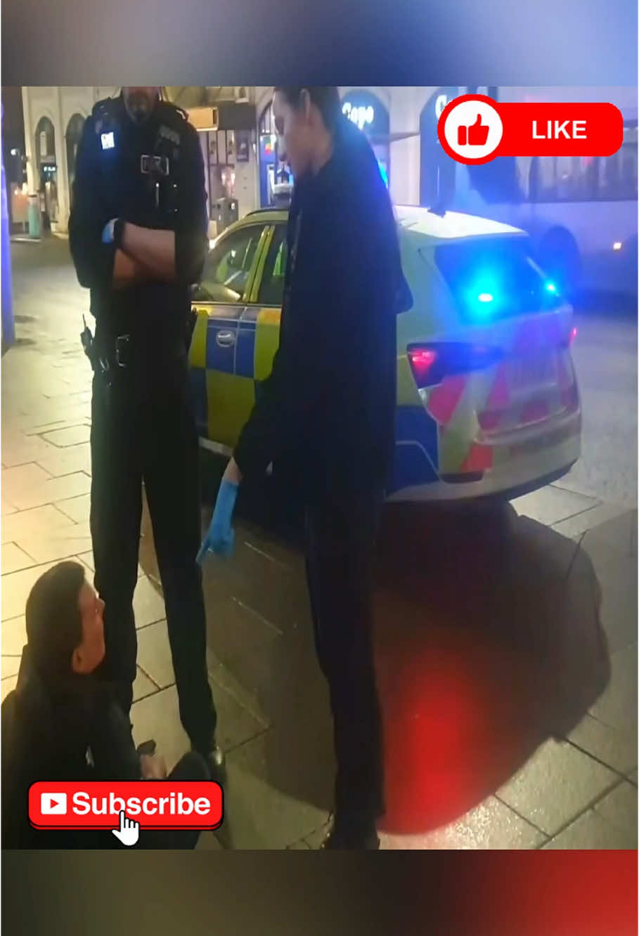 Immigrants attack an elderly leader and try to escape. #police #cops #uktiktok #policeuk #copsuk #street #DIY #for 