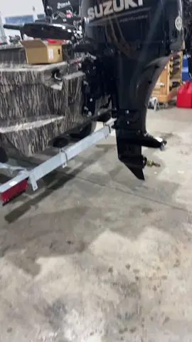 Suzuki 40hp outboard for sale . 400 hours. No rigging or props.📌 $1200✅ Send a DM let talk business🤞📌 #outboard #boat #boats #yamahamarine #boating #fishing #boatlife #outboards #yamahaoutboards #yamaha #outboardmotor #centerconsole #outboardengine #mercurymarine #mercury #suzukioutboards #suzuki #mercuryoutboards #yachting #suzukimarine #yacht #outboardrepair #powerboats #yamahaoutboard #tohatsuoutboards #boatinglife #hondaoutboards #hondamarine #offshore #yachtlife
