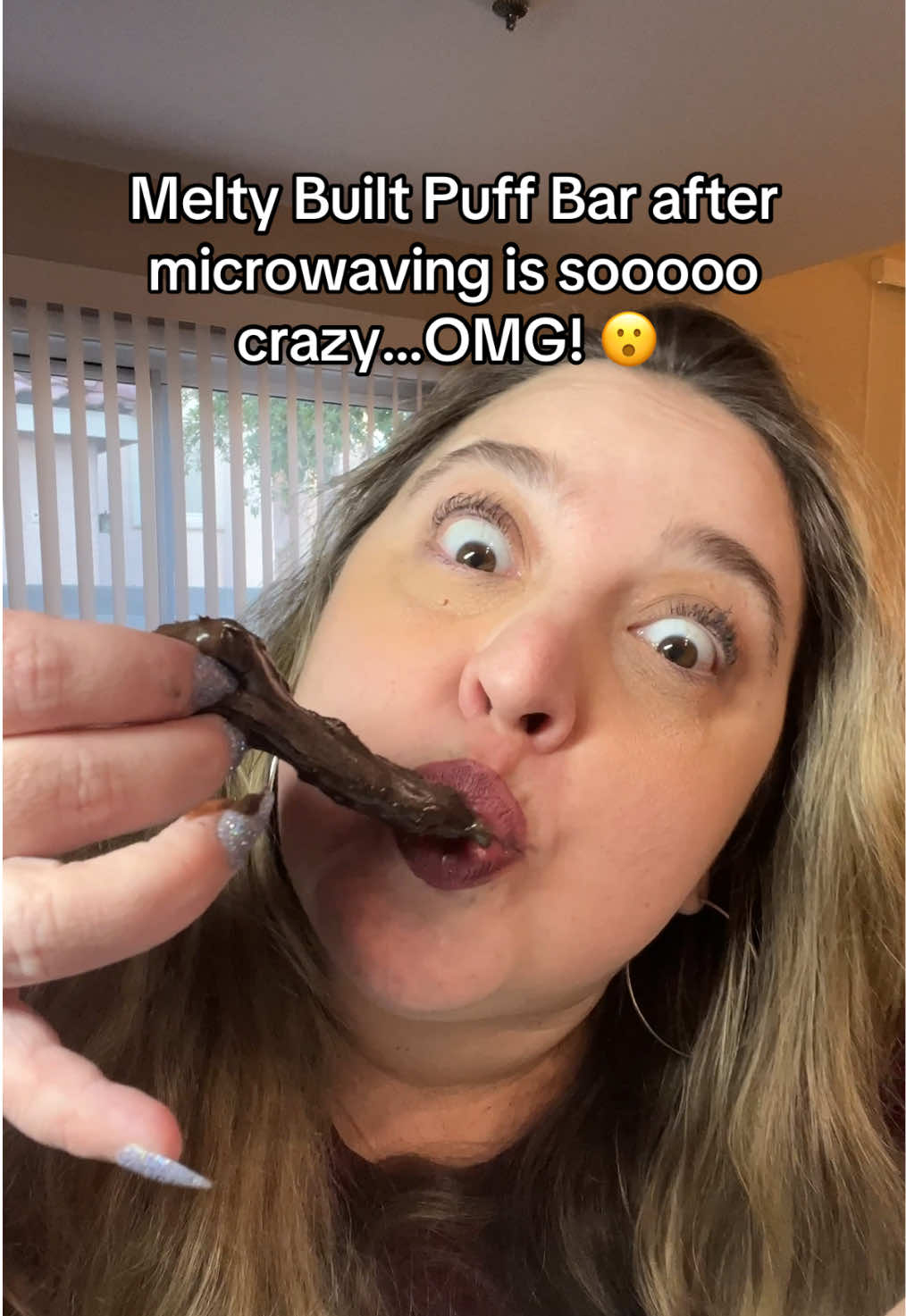 These Built Puff Protein Bars taste just like a chocolate bar 🍫! 😋 OMG so good! #proteinbar #proteinbars #builtpuffbars #collagen #highprotein #protein #proteinsnack #healthysnacks 