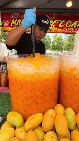 Mango shake with ice cream  📍Basar Ramadan Putrajaya #food #Foodie #yummy #mangoshake #malaysia