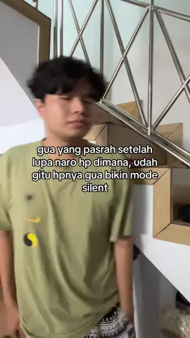 udah gitu dibikin mode pesawat lagi