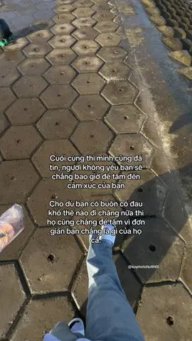 một người vô tâm sẽ không nghĩ nhiều vậy đâu 😪 #viral #foryoupage #suy #buồn #xhhhhhhhhhhhhhhhhhhhhhhh 