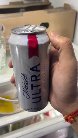Pouring a Michelob Ultra in a glass of cold ice! #Beer #MichelobUltra #Asmr #IceCold #Alcohol #SatisfyingSound