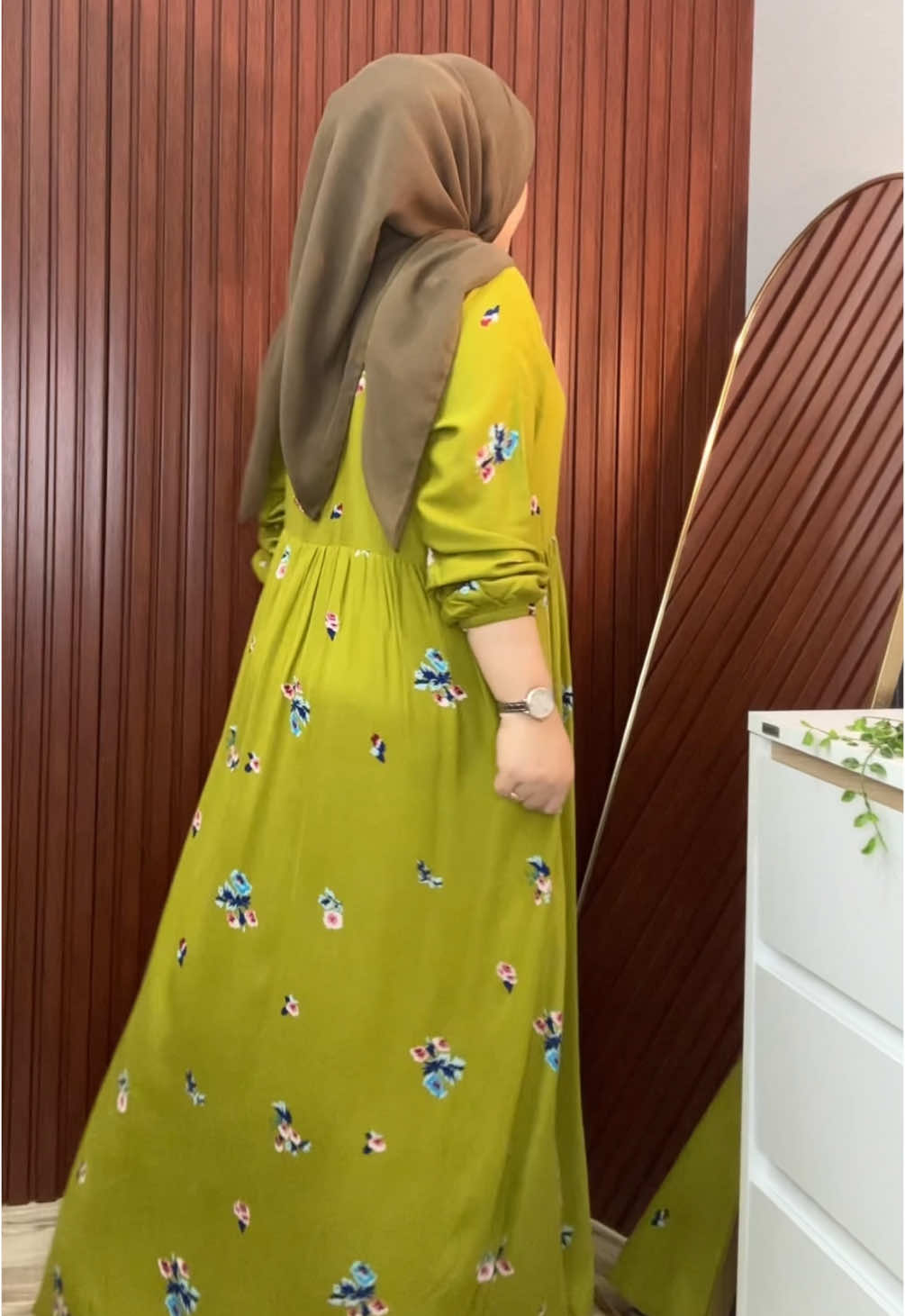 yang simpel2 midi dress rayon motif 🌸 #outfitideas #viraltiktok #mididress #dressrayon #OOTD #foryou 