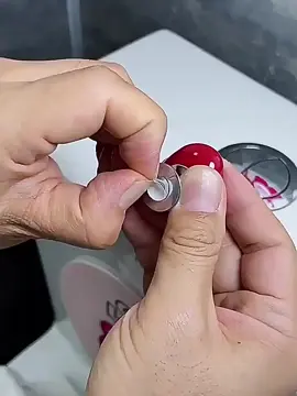 Nút Nhấn Bồn Cầu TRÁI TIM, Tay mở cửa Tủ Hình Trái Tim Sáng Tạo