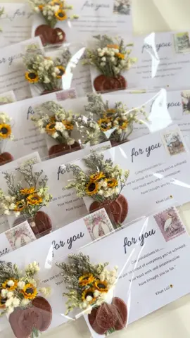 #littlehousepackaging #ทานตะวัน #การ์ดอวยพร #การ์ดดอกไม้ #การ์ดแต่งงาน #การ์ด 