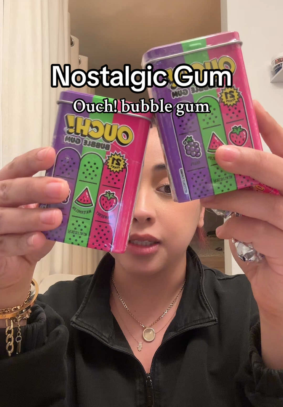 Omg who remembers the sour edition to these?? 😩😋 #nostalgia #nostalgicfoods #nostalgicsnacks #candies #bubblegum 