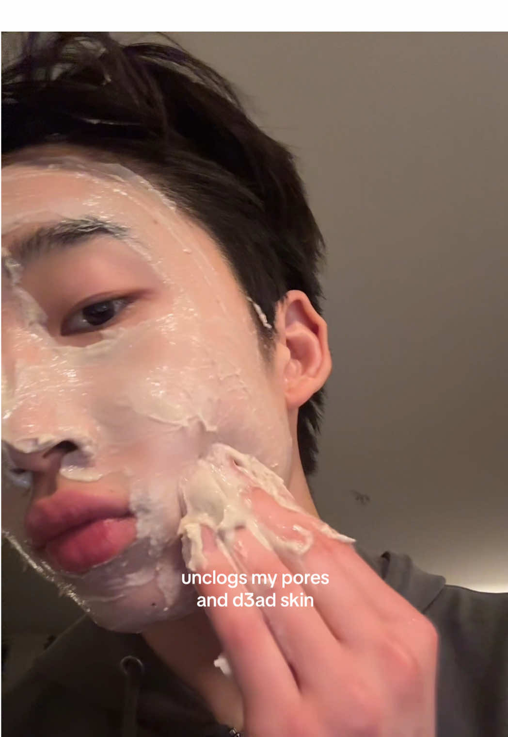 any acne questions ask me below #koreanskincare #acne #acnejourney #acnetransformation #skin #fyp #korean #skincare #SelfImprovement #blowthisup #realfood #clearskin #tiktok #xyzbca #GlowUp #goviral #tipsaccount #CapCut #beauty  