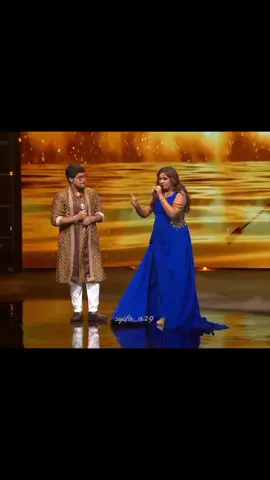 Majhi Re - Tere Mast Mast Do Nain 💕✨ #shreyaghoshal #teremastmastdonain #majhire #indiansinger #indiansong #bollywood #indianidol #bangla #bengalisong #laguindia #fy #foryou 